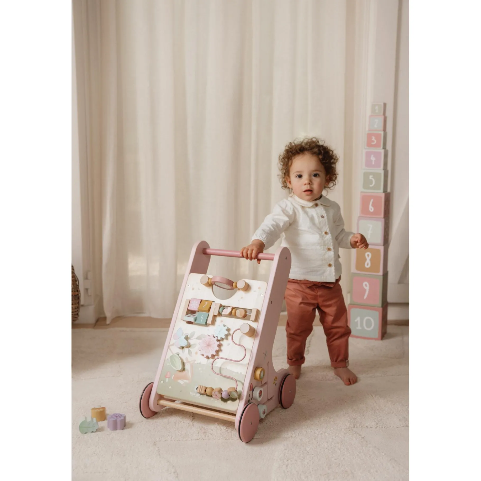 Babyspeelgoed> Activiteiten Loopwagen Fairy Garden