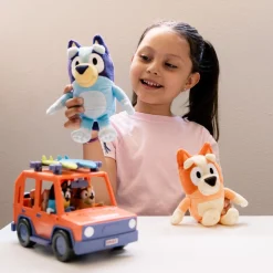 Speelfiguren></noscript>Moose Toys Bluey familie auto