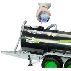 Voertuigen|Jongens></noscript> Bruder Fliegl aanhanger met vat en injectie