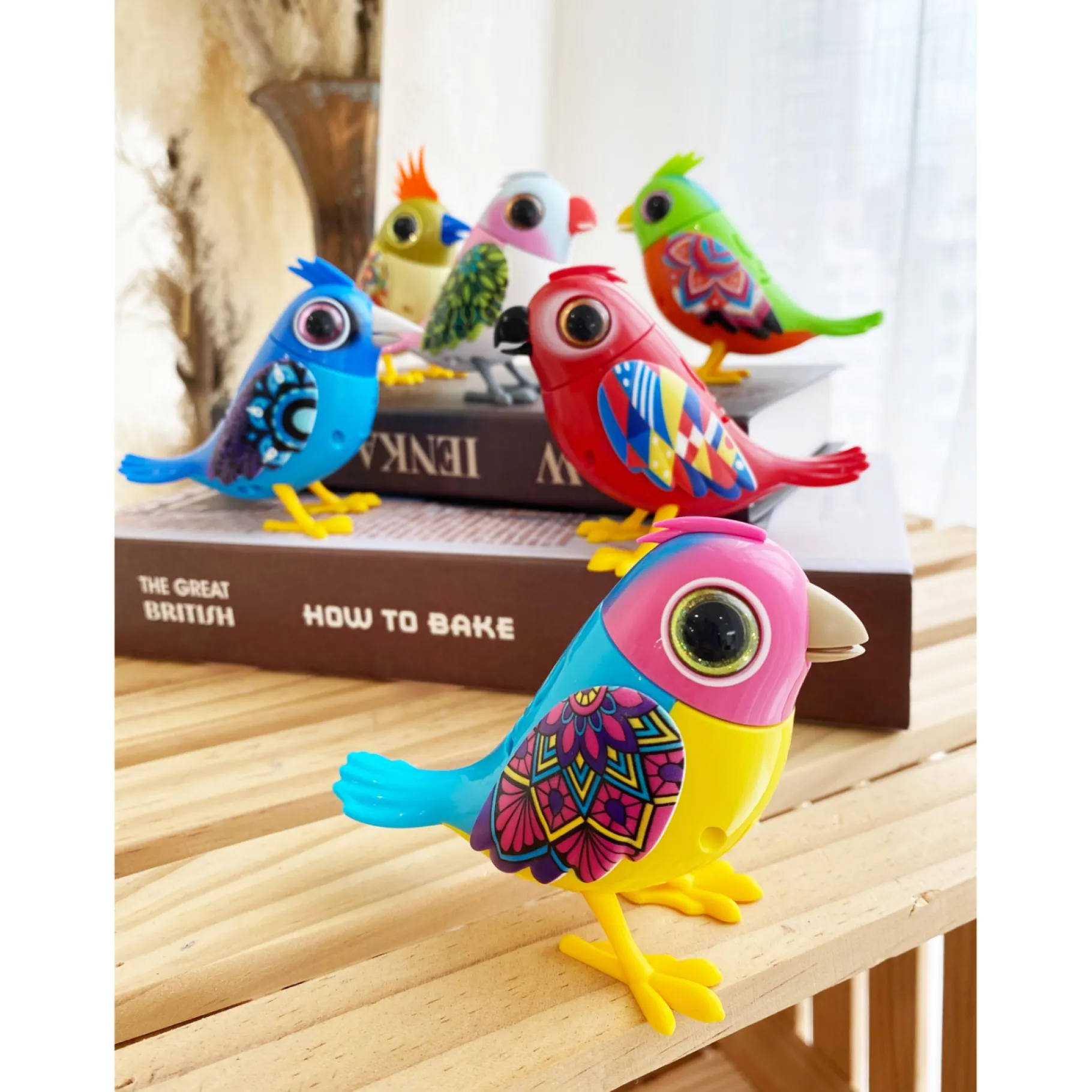 Robots>Digifriends Digibirds S2 Hooded Parrot In Kooi