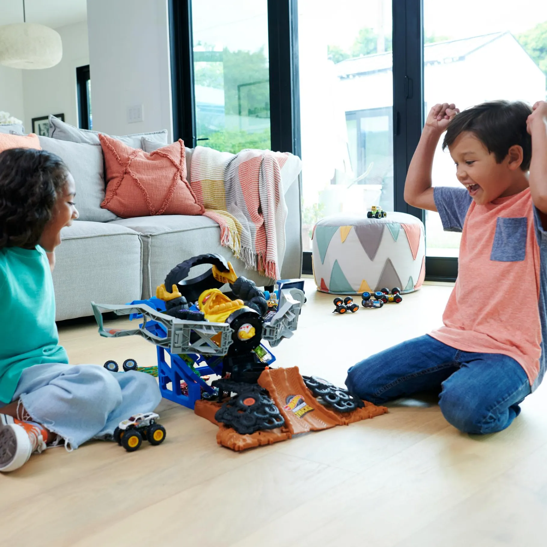 Stuntsets|Jongens> Hot Wheels monstertruck arena smasher takedown