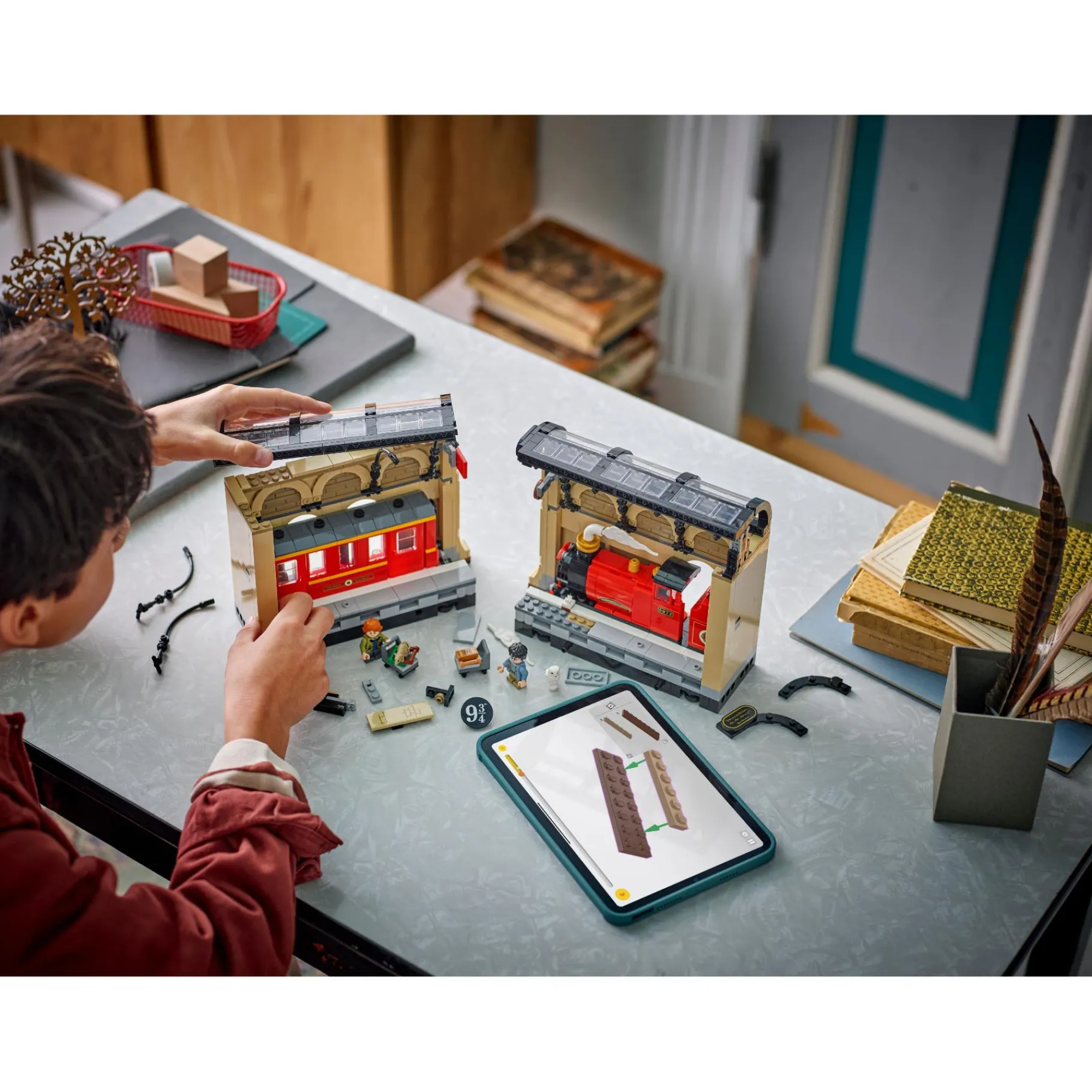 Jongens|Bouwstenen>LEGO 76450 Harry Potter Boekensteun De Zweinstein Express