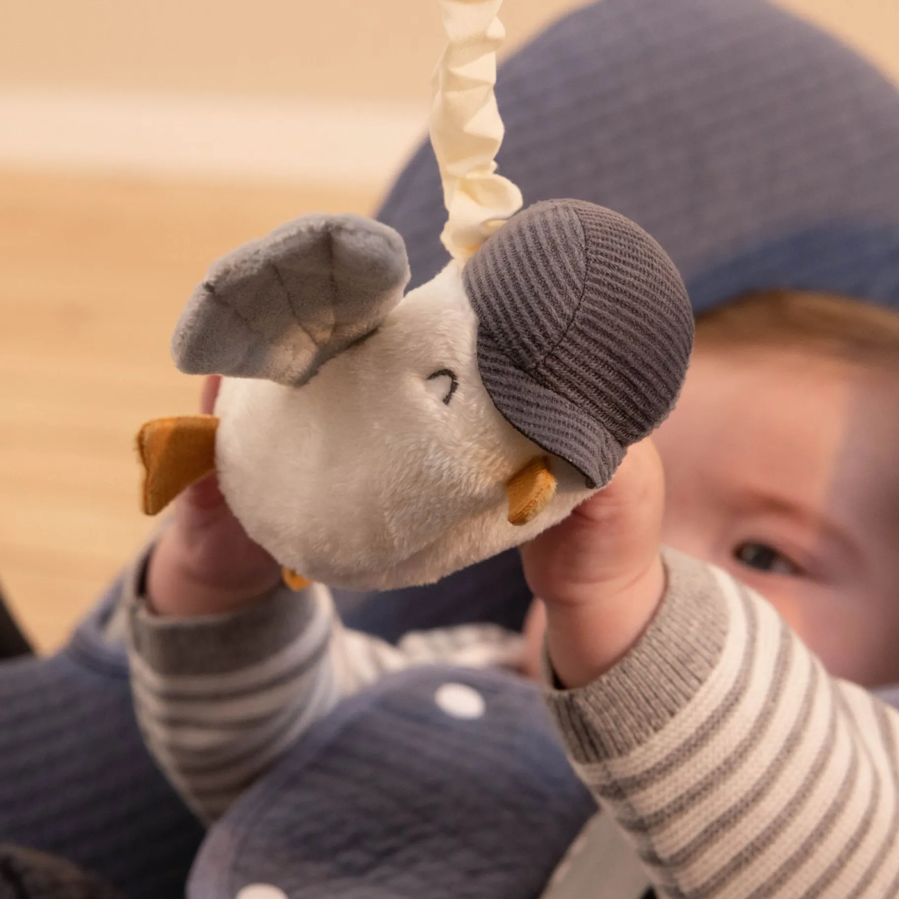 Buggyhangers En Wagenspanners|Babyspeelgoed>Tiamo Little Dutch Trilfiguur Sailors Bay