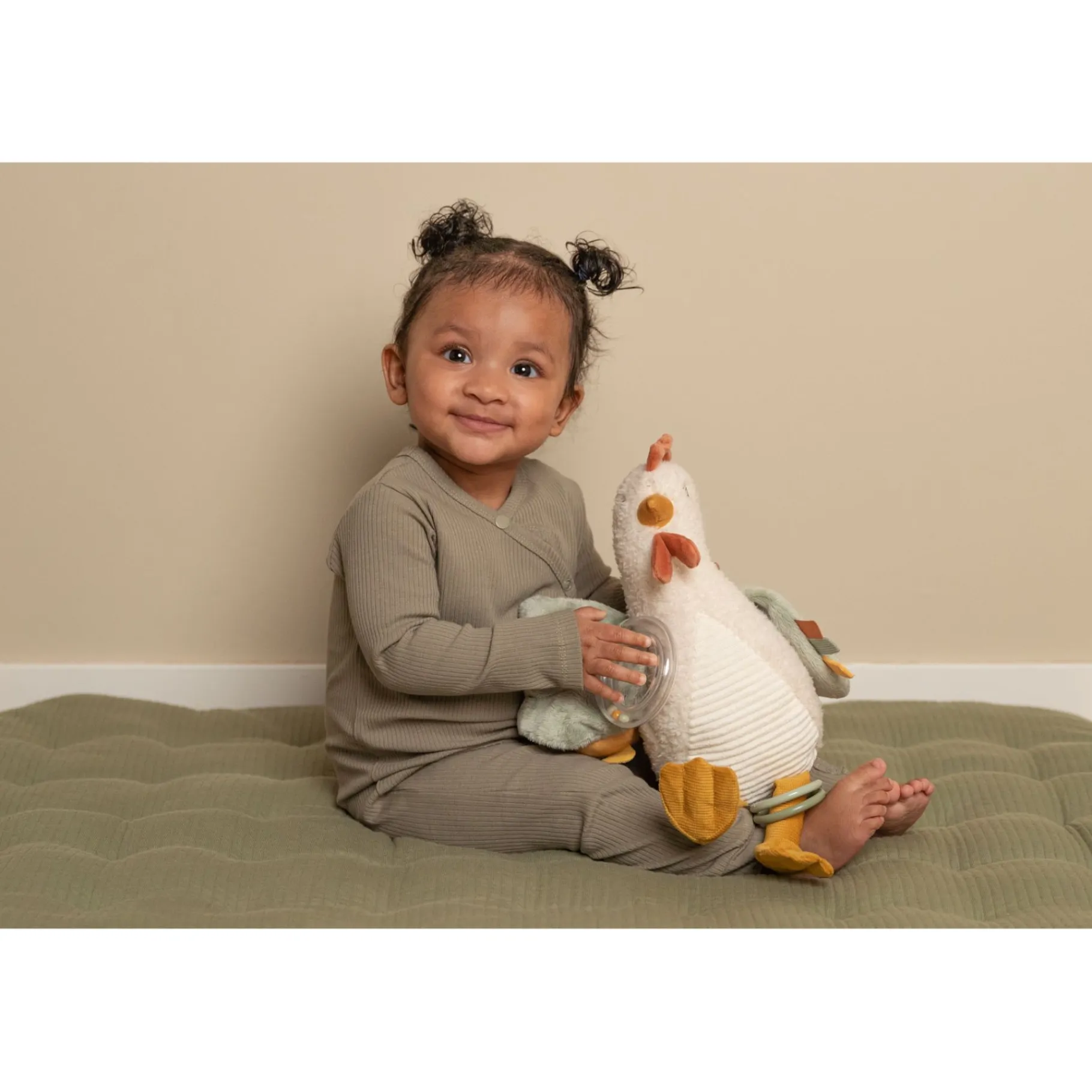 Plucheknuffels>Tiamo Little Farm Activiteitenknuffel Kip 25cm