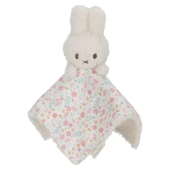 Plucheknuffels><noscript><img width=