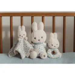 Plucheknuffels><noscript><img width=