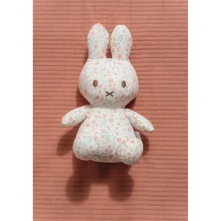 Plucheknuffels><noscript><img width=