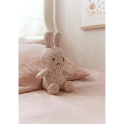 Plucheknuffels><noscript><img width=