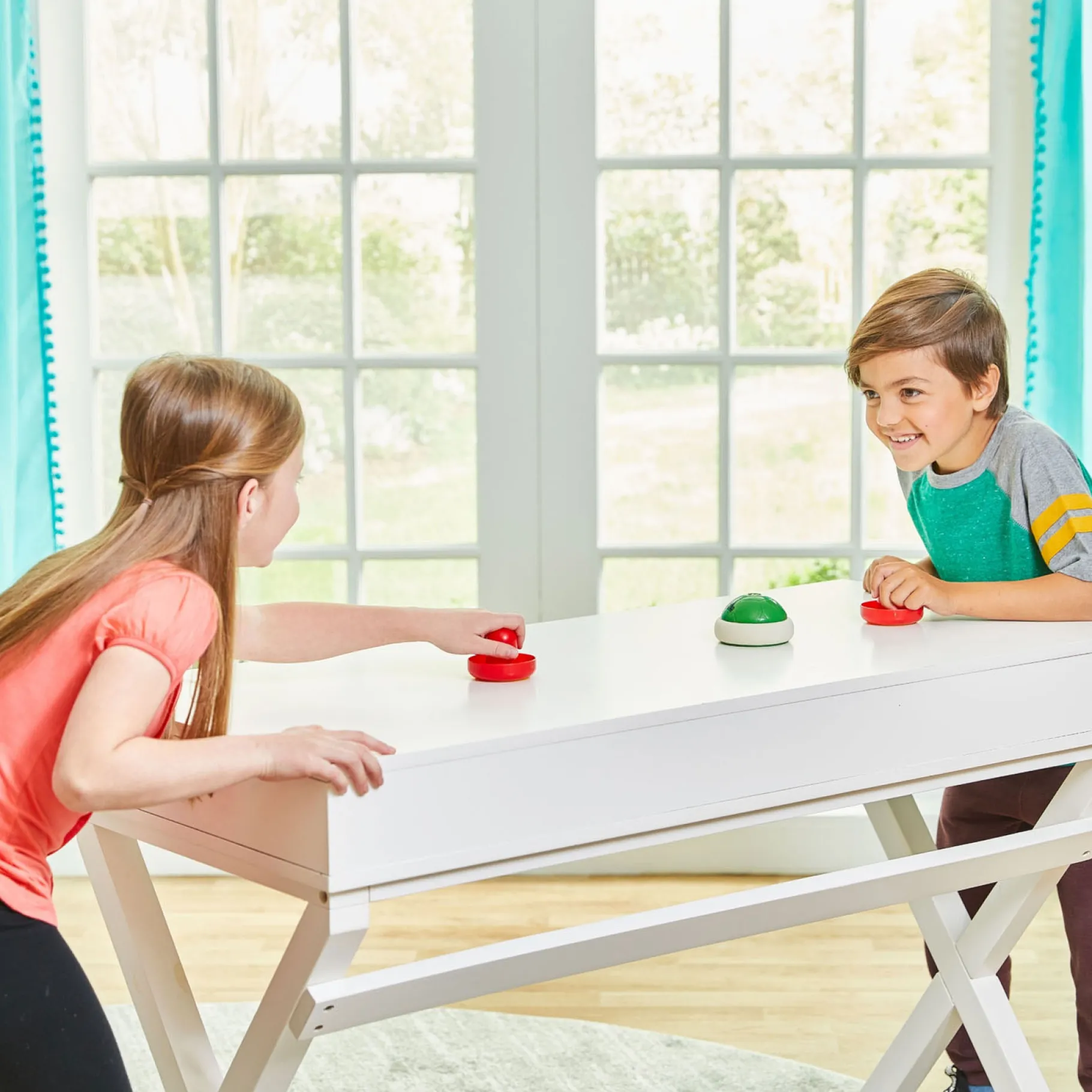 Familiespellen>Epoch Nintendo Mario Hover Hockey Spel