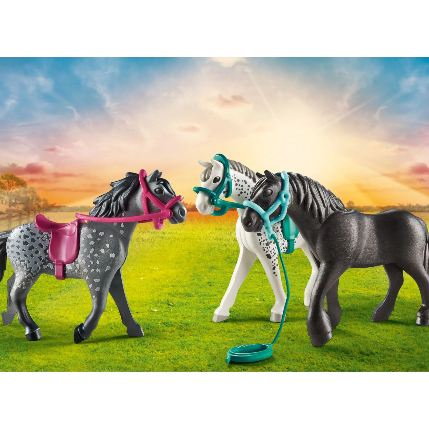 Jongens|Bouwstenen>Playmobil 70999 3 Paarden Het Friese Paard De Knabstrupper En De Andalusiër