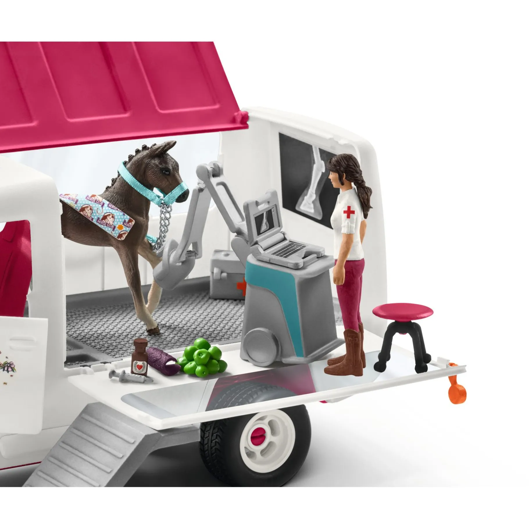 Speelfiguren>Schleich 42439 Mobiele Dierenarts met Hannoveraans veulen