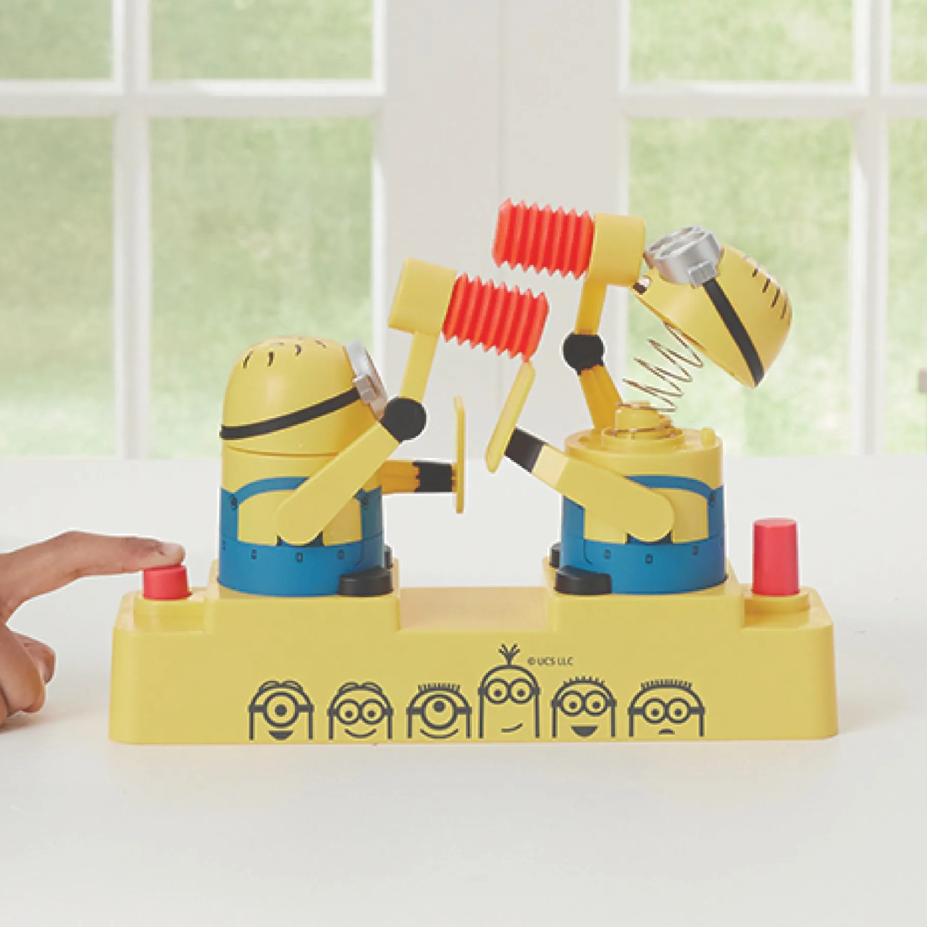 Familiespellen> Spel Minions Hammer POP