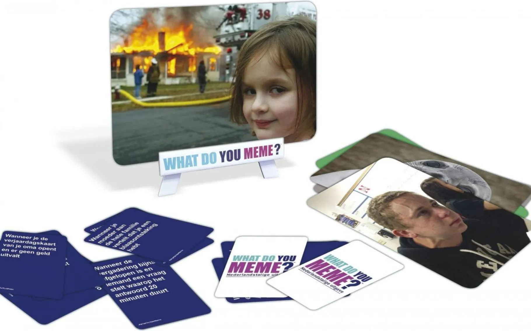 Familiespellen>Megableu Spel What Do You Meme