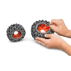 Auto's|Jongens></noscript>Bruder Tractor Claas Axion 950 met sneeuwkettingen en  ploegblad