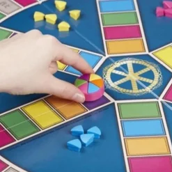 Bordspellen></noscript>Hasbro Trivial Pursuit Classic - Bordspel