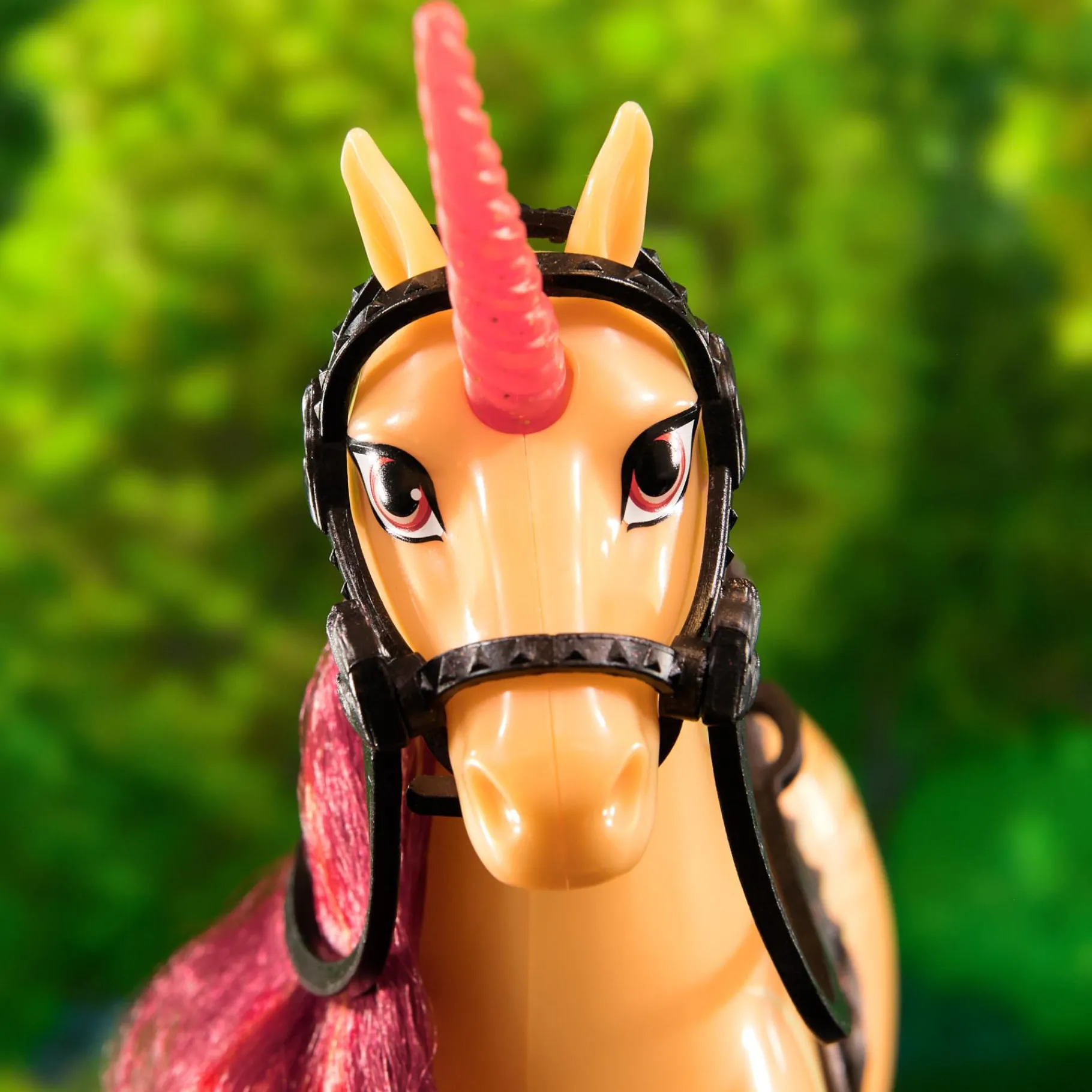 Speelfiguren|Meisjes> Unicorn Academy Unicorn Cinder (28 Cm)