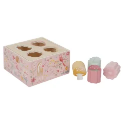 Vormenstoven></noscript>Little Dutch Vormenstoof Forest Garden