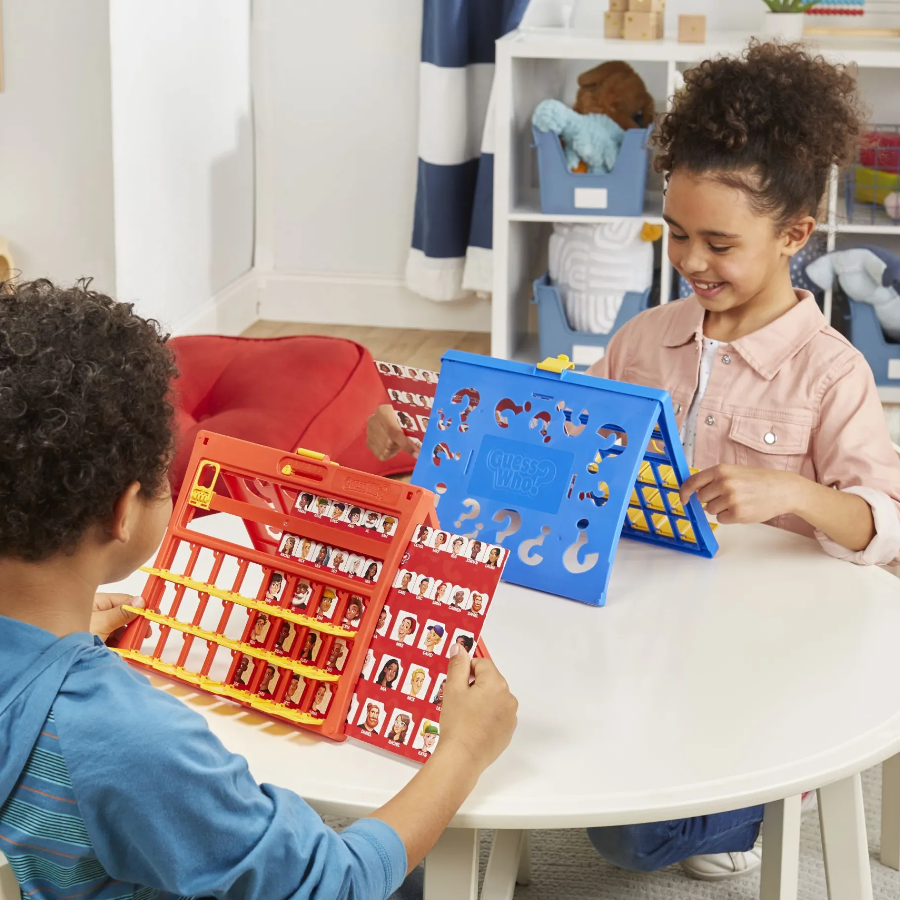 Kinderspellen>Hasbro Wie Is Het? - Kinderspel